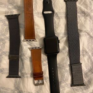 Apple Watch Series 3 42mm plus 3 extra bands